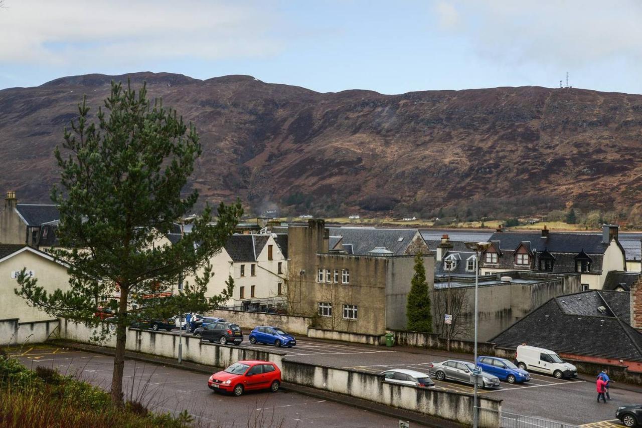 No. 1 Caberfeidh Hotel Fort William Exterior foto